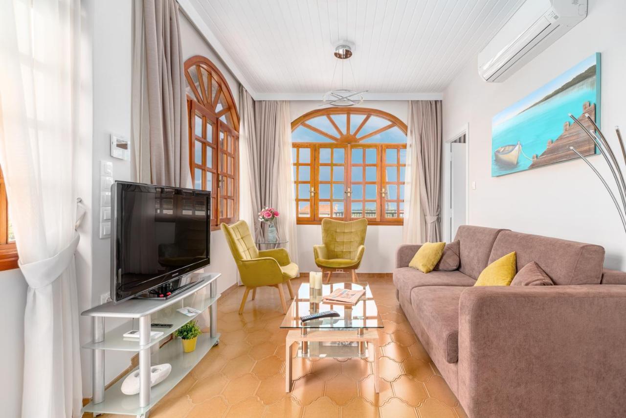 Artemida Apartment Brauron